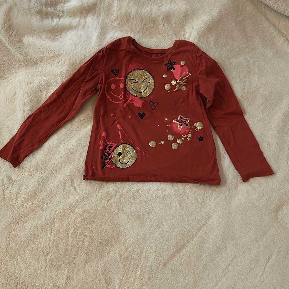 The Children’s Place long sleeved tee